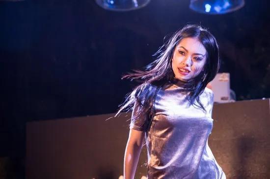 万妮达最新,实地验证策略_nShop74.31.31